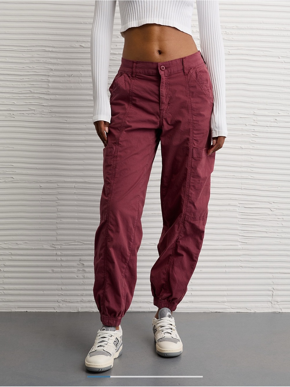 AMERICAN EAGLE snappy stretch high waisted cargo jogger